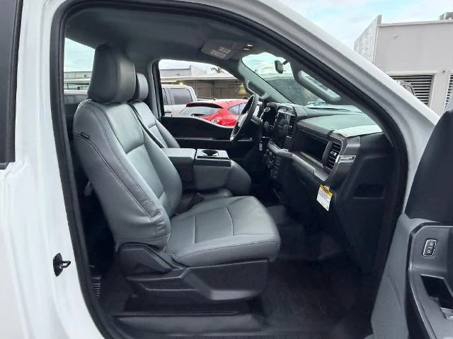 New 2026 Oxford White Ford XL image 12