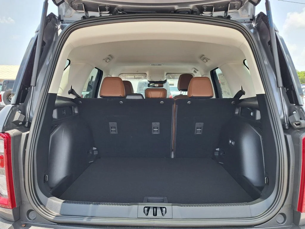 New 2026 Carbonized Gray Metallic Ford Outer Banks® image 21