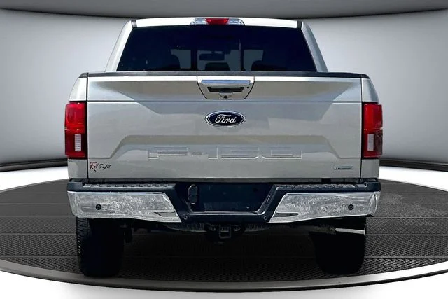 Used 2018 White Gold Ford Lariat image 5