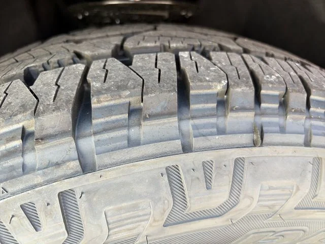 New 2026 Carbonized Gray Metallic Ford Tremor® image 29