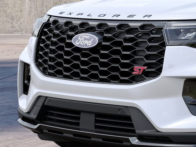 New 2027 Star White Metallic Tri-Coat Ford ST image 17