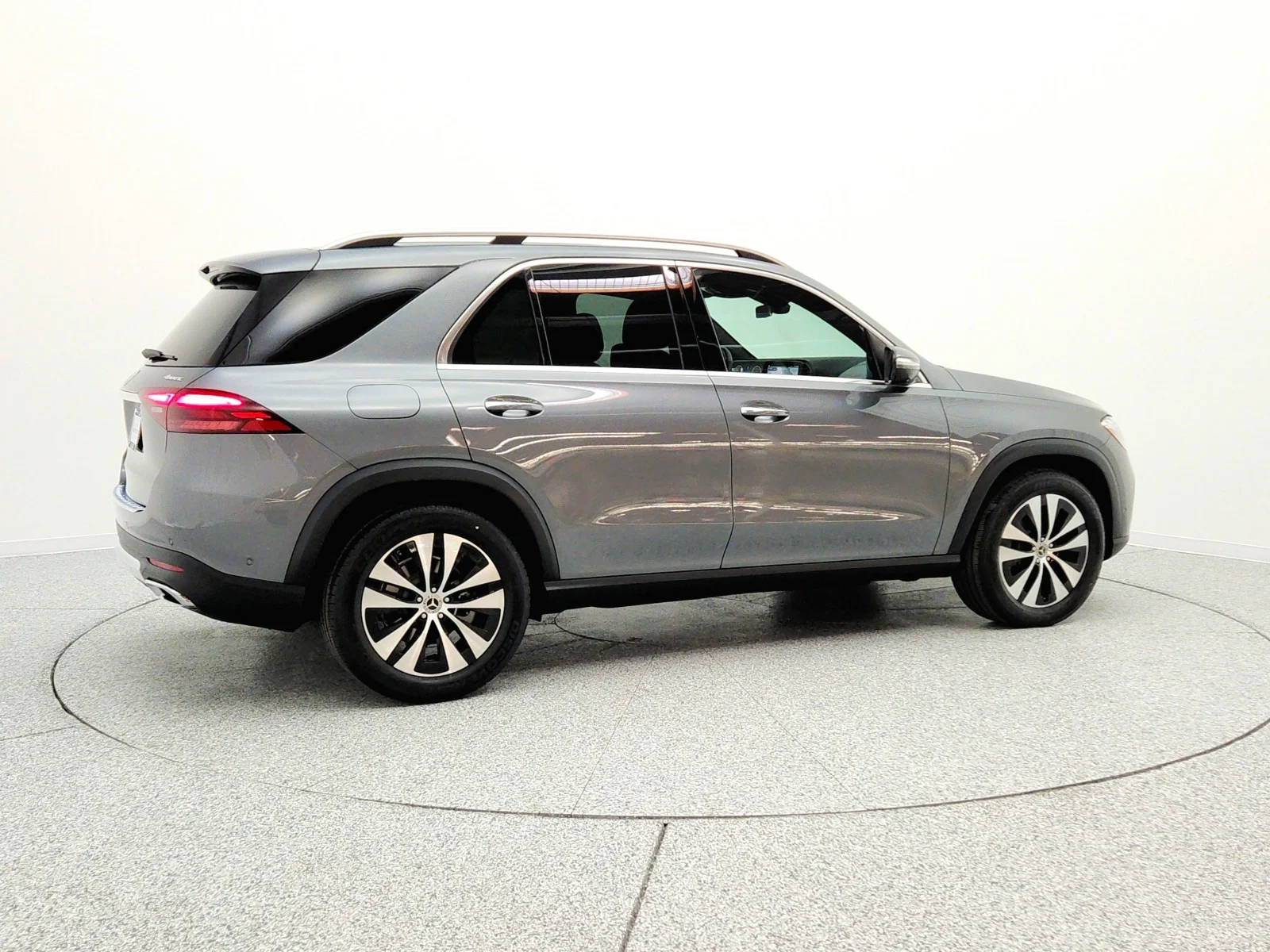 Certified Used 2024 Selenite Grey Metallic Mercedes-Benz GLE 350 4MATIC® SUV image 5