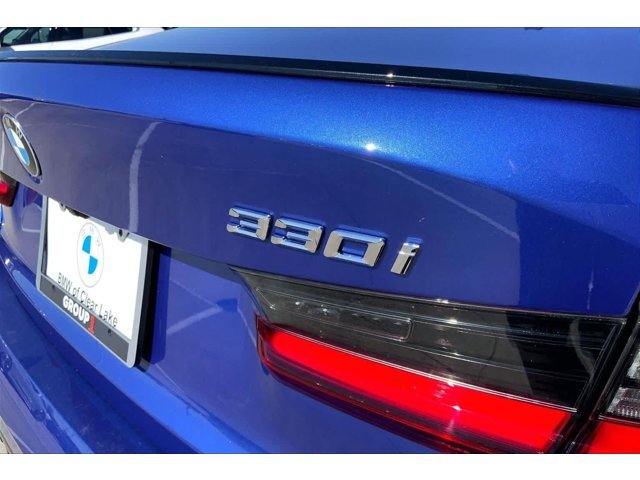 New 2026 Portimao Blue Metallic BMW 330i NA image 15