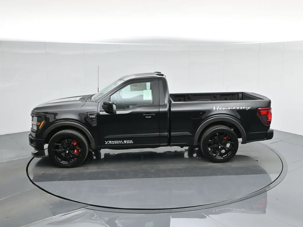 New 2025 Black Ford XL image 38