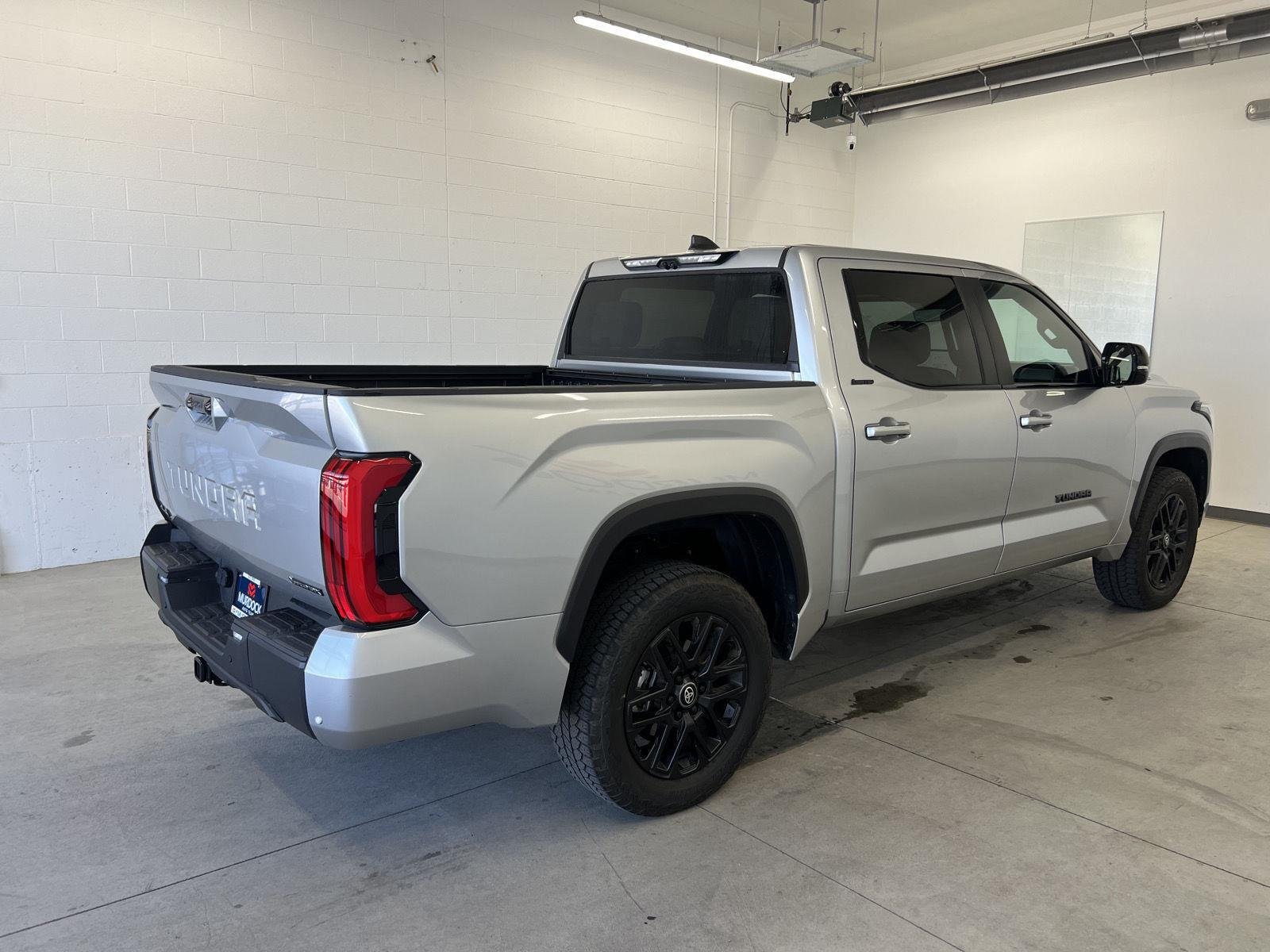 2025 Toyota Tundra Limited - Photo 14
