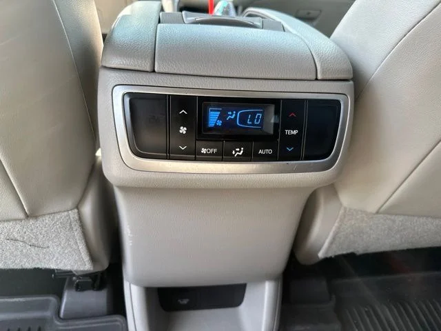 Used 2019 Silver Toyota XLE image 27