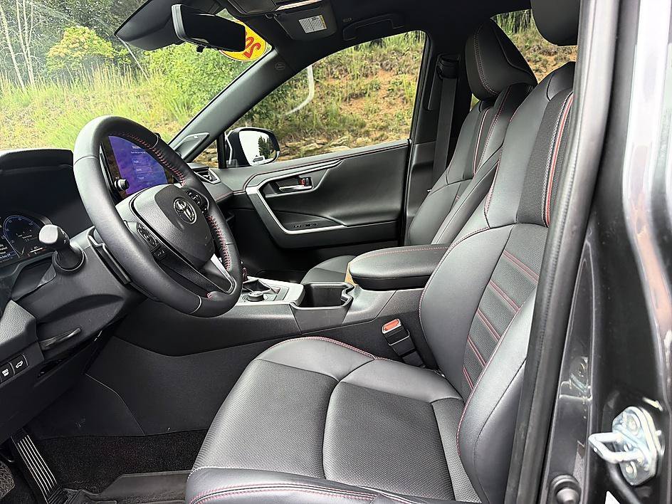 Used 2025 Magnetic Gray Metallic/Midnight Black Metallic Toyota XSE image 11