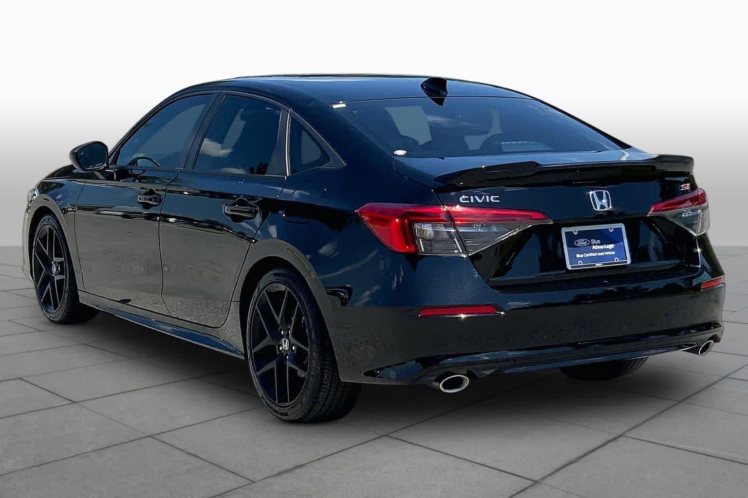 Certified Used 2024 Crystal Black Pearl Honda  image 12