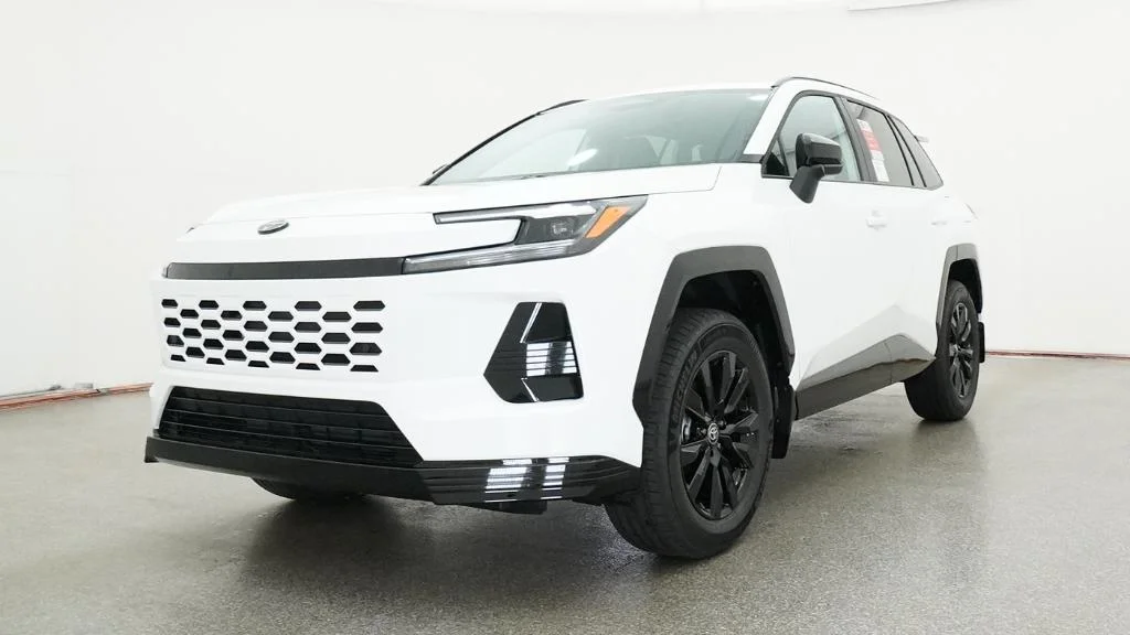 New 2026 Ice Cap Toyota SE image 22