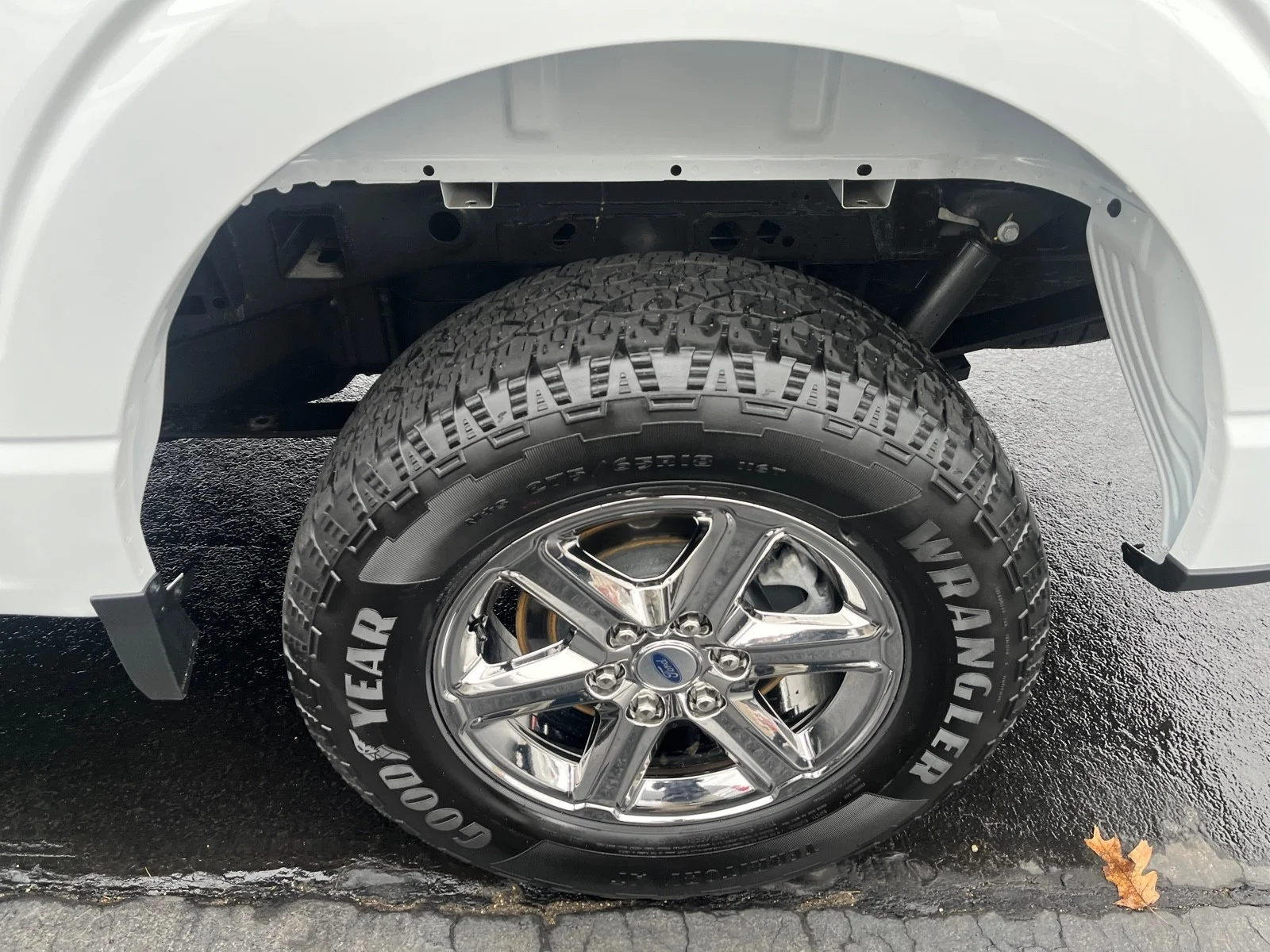 Used 2025 White Ford XLT image 10