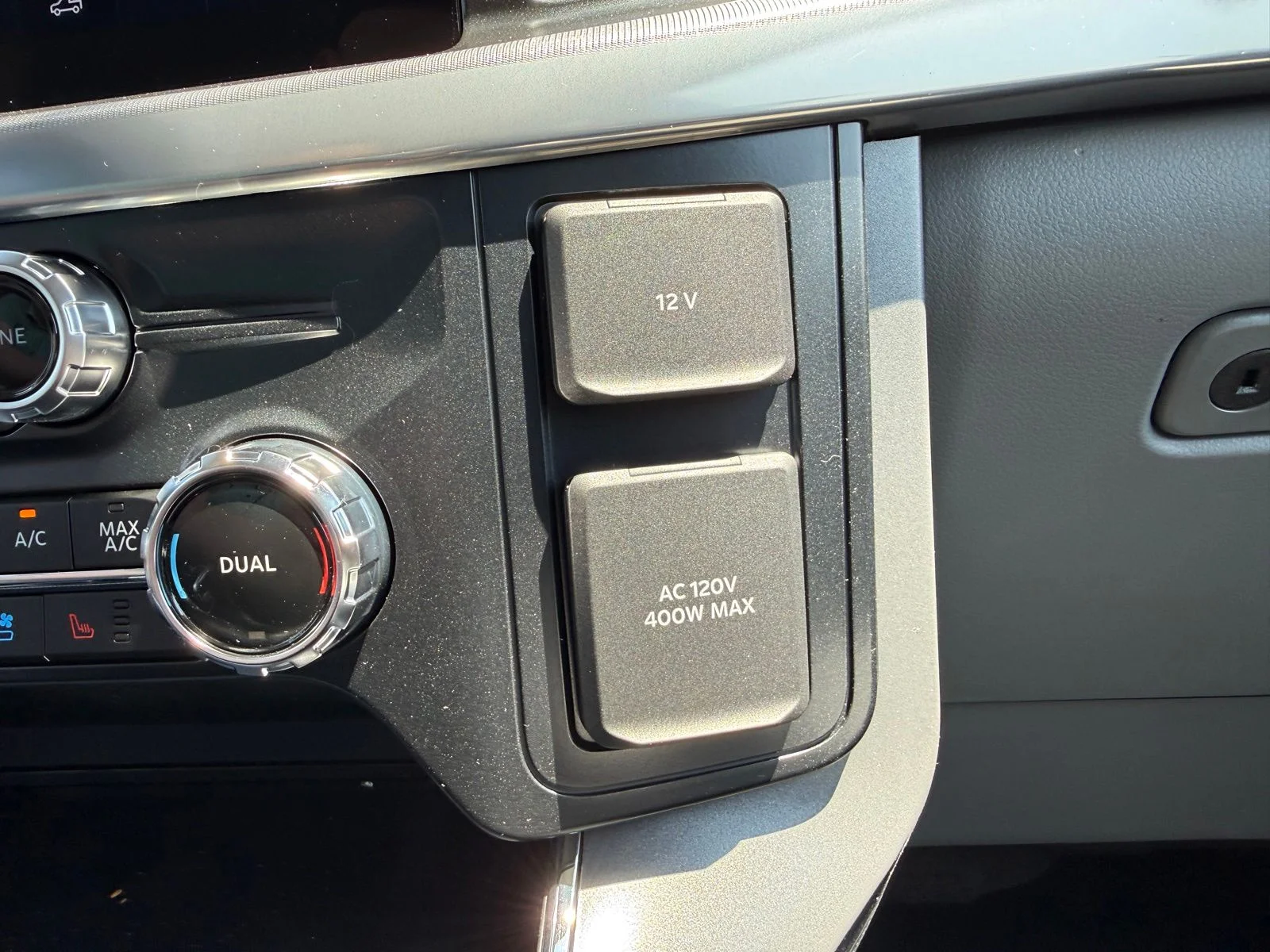 New 2026 Agate Black Metallic Ford Lariat® image 17