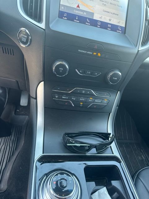 Used 2019 Red Ford SEL image 11