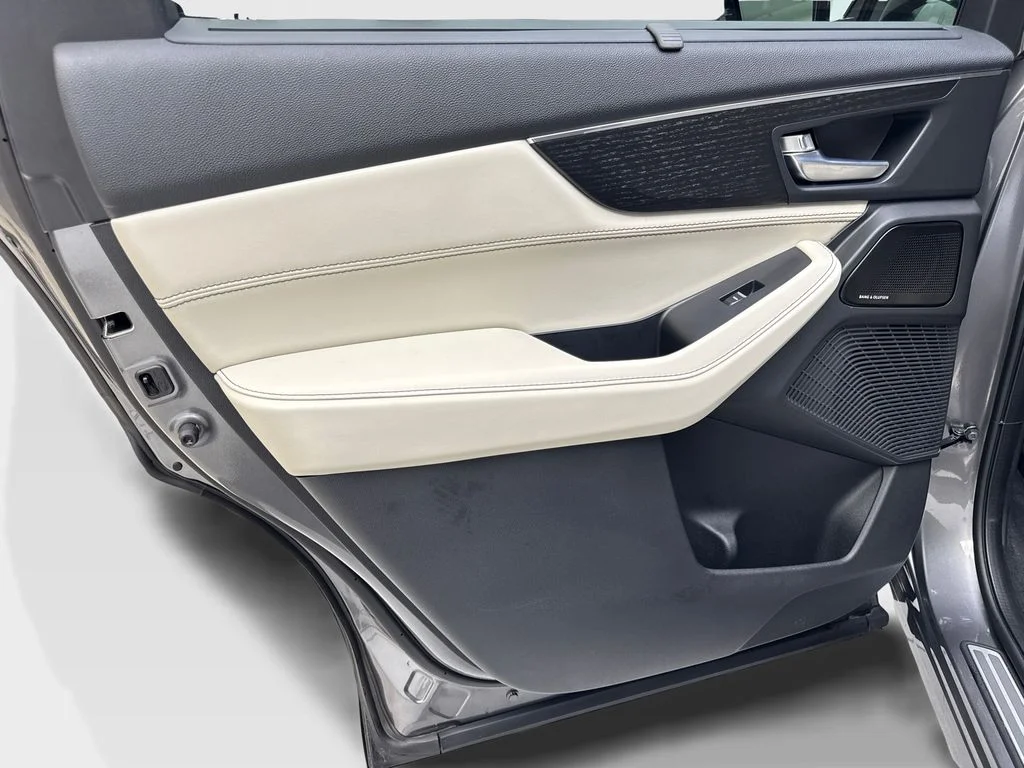 Used 2025  Acura Type S w/Advance Package image 38