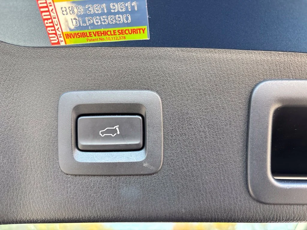 Used 2018 Blue Mazda Touring image 14