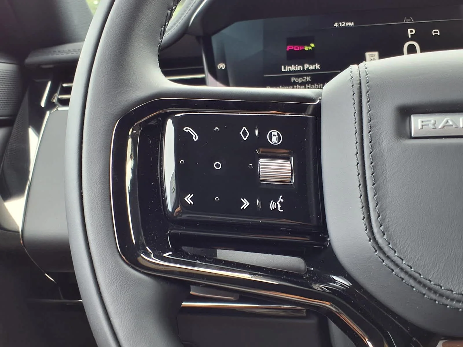 New 2026 Borasco Grey Land Rover Dynamic SE image 16