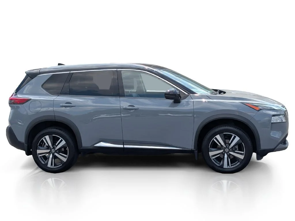 Used 2021 Boulder Gray Pear Nissan SL image 5