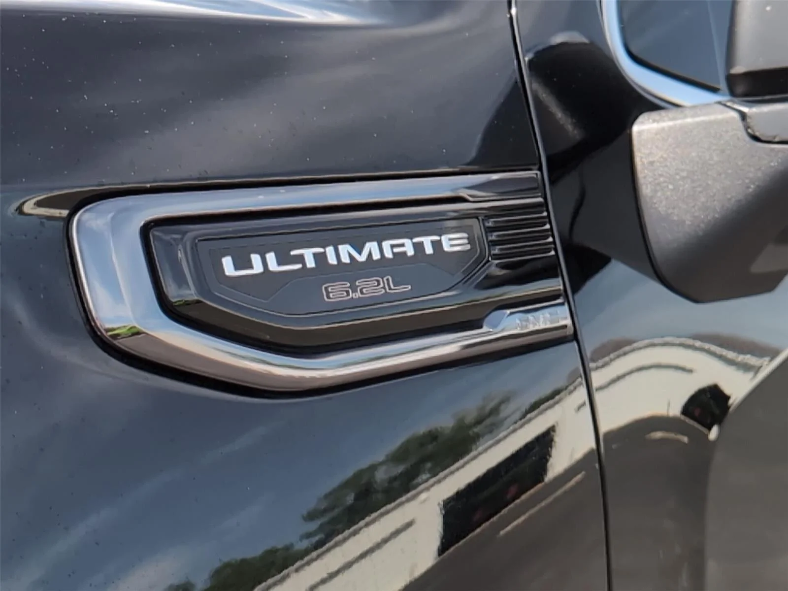 Used 2023 Onyx Black GMC Denali Ultimate image 11