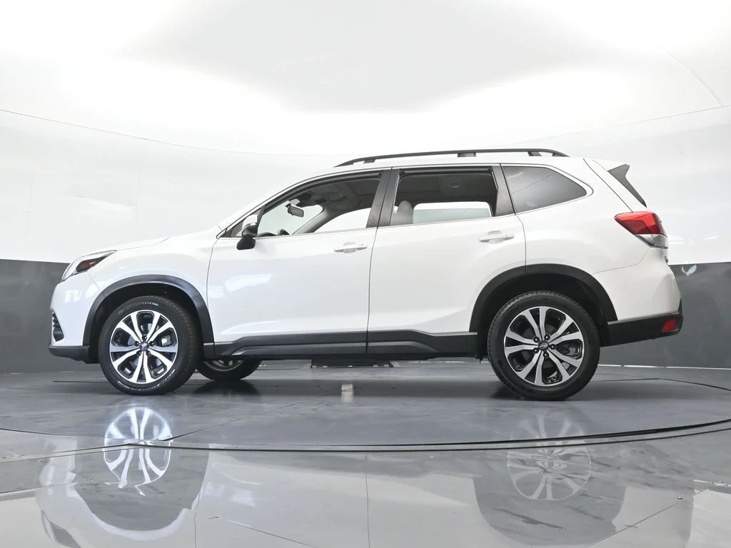 Used 2022 Crystal White Pearl Subaru Limited image 56