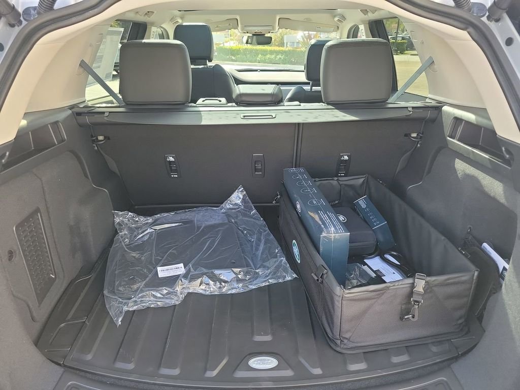 2025 Land Rover Discovery Sport S - Photo 11