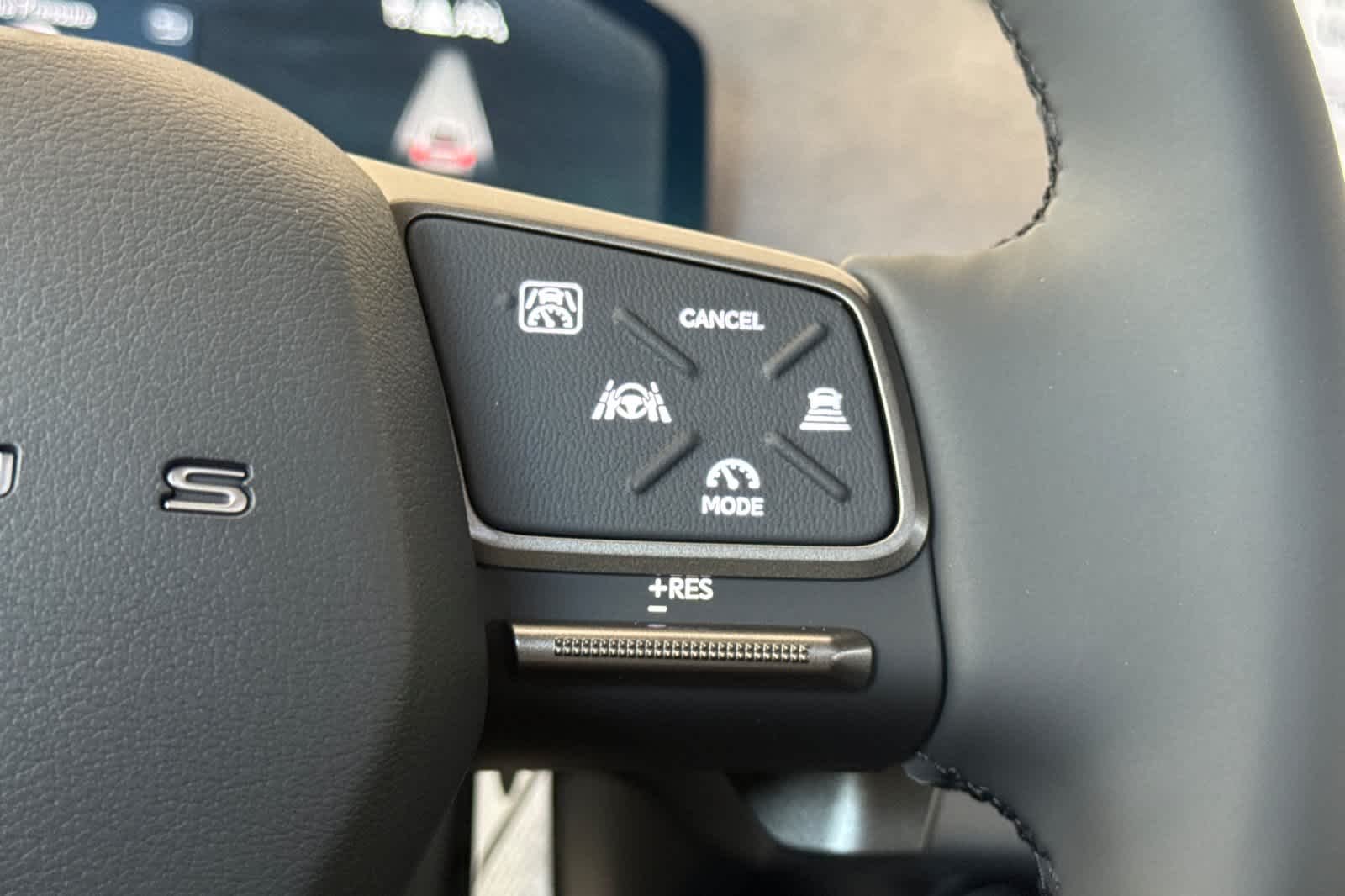 New 2026 Iridium Lexus ES 350e PREMIUM image 26