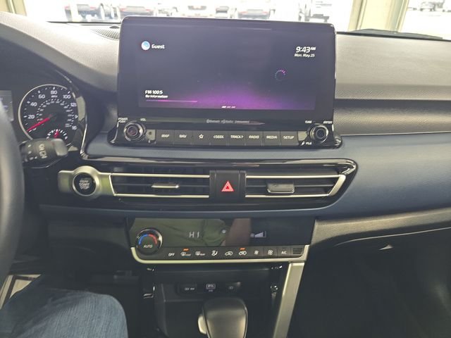 Used 2022  Kia Nightfall image 15