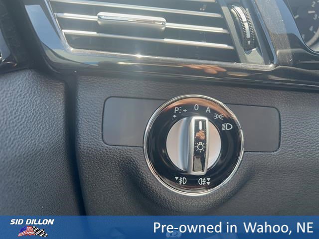Used 2010 Black Mercedes-Benz E 350 Luxury image 13