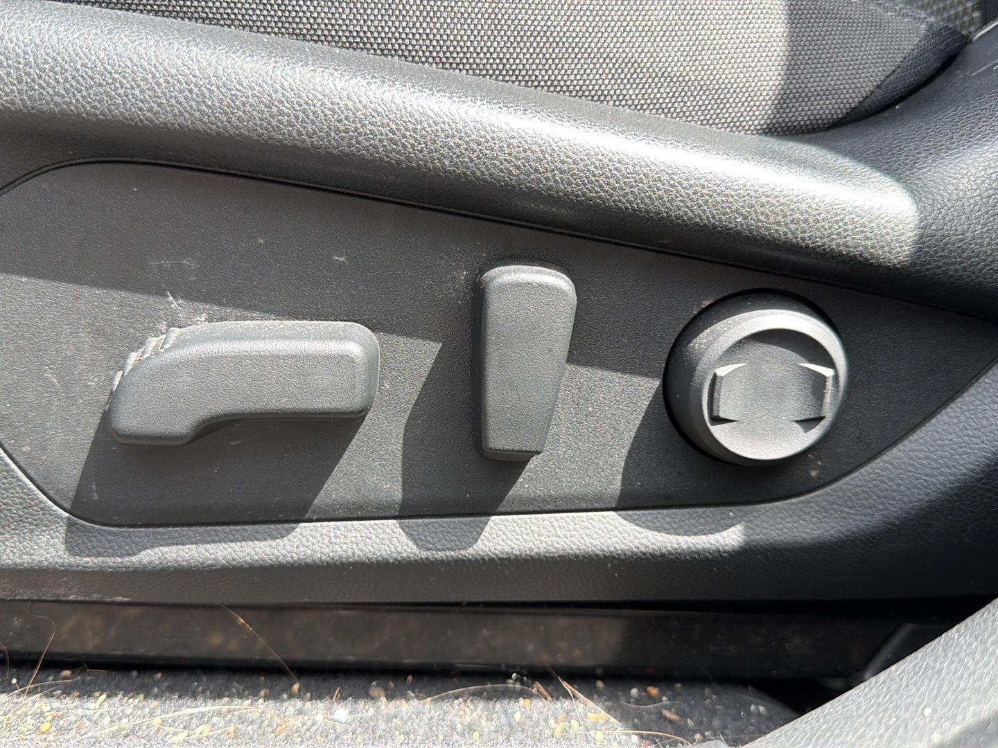 Used 2024 Offshore Blue Metallic Subaru Premium image 18
