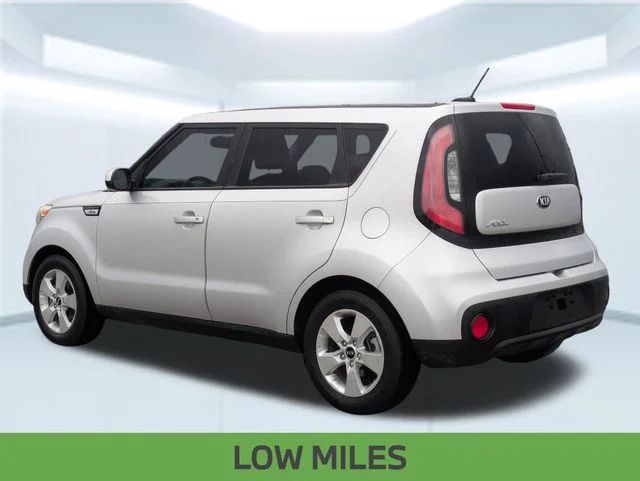 Used 2017 Silver Kia Base image 4