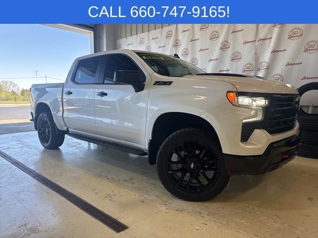 Used 2024 Chevrolet Silverado 1500 LT Trail Boss with VIN 3GCUDFE85RG377861 for sale in Kansas City