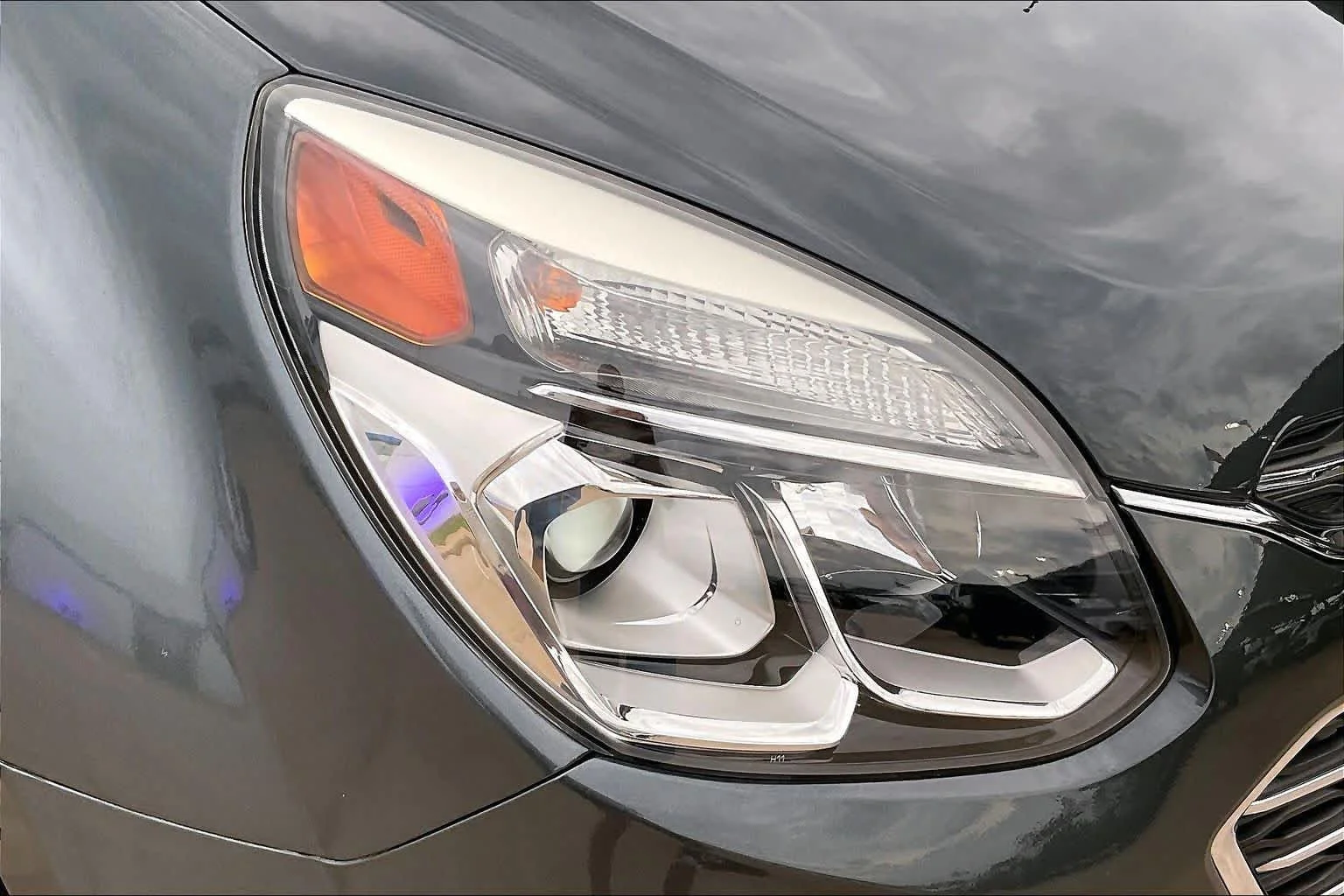 Used 2017 Nightfall Gray Metallic Chevrolet Premier image 26