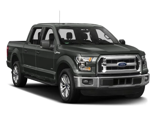 Used 2017 RUBY RED METALL Ford XLT image 6
