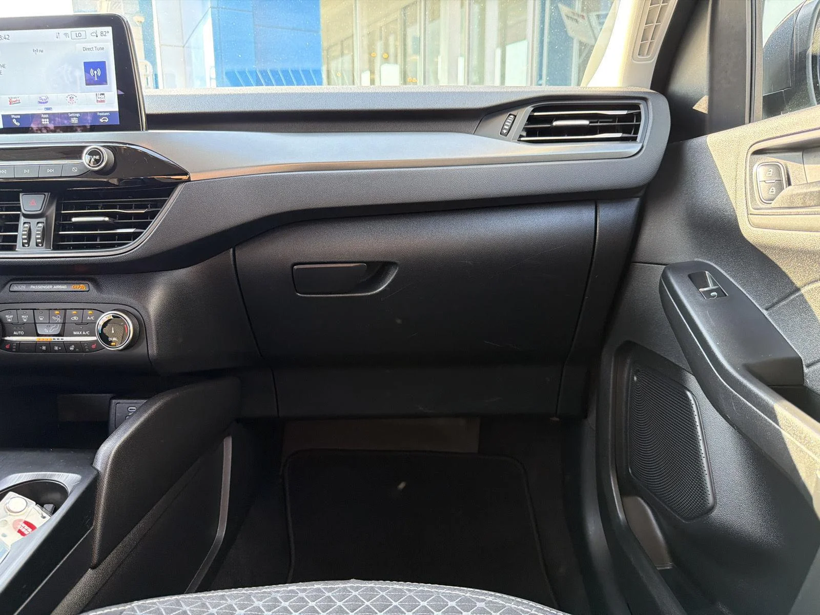 Used 2023 Oxford White Ford Active image 29