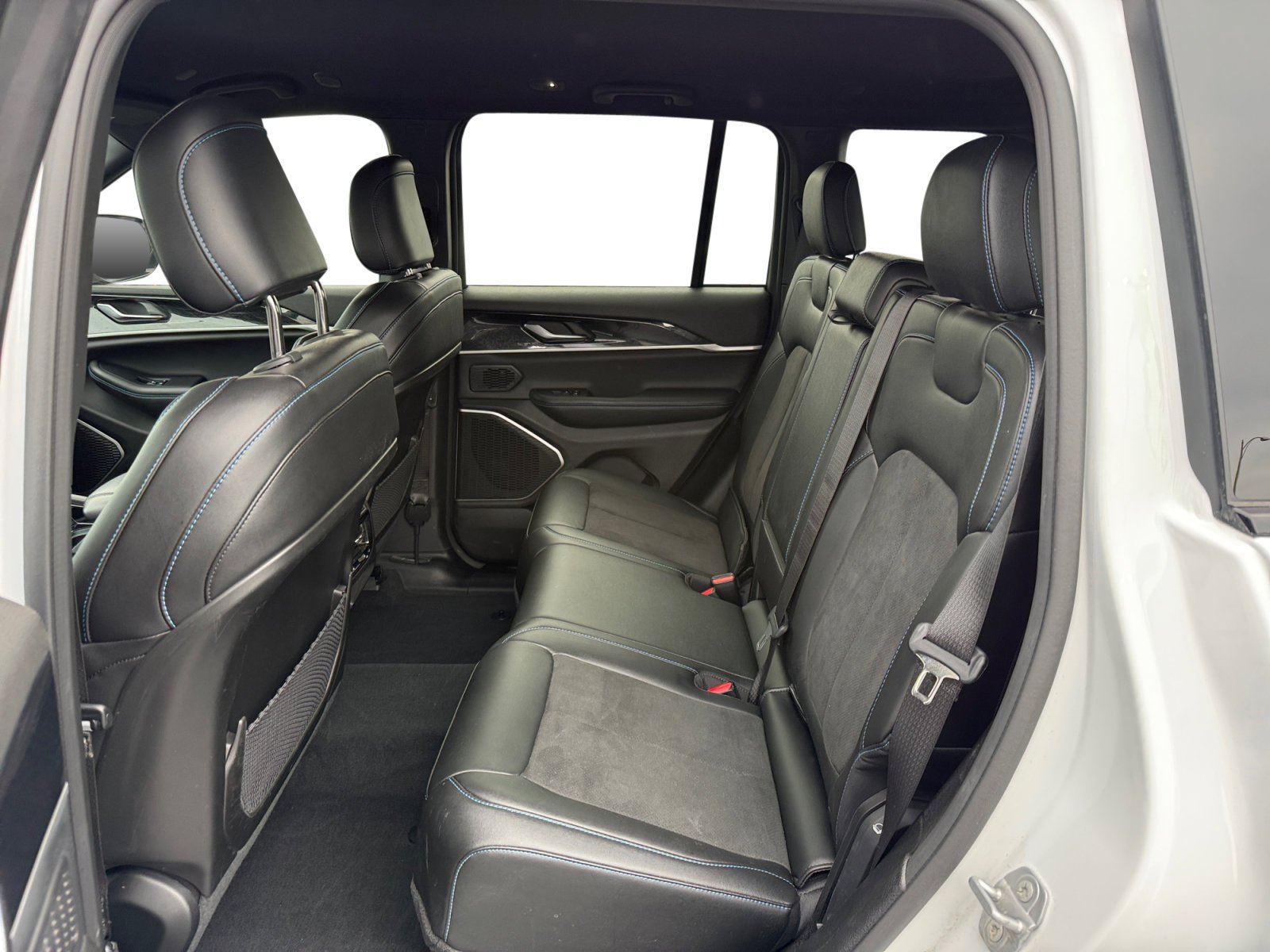 Used 2022 Bright White Clearcoat Jeep Trailhawk 4xe image 16