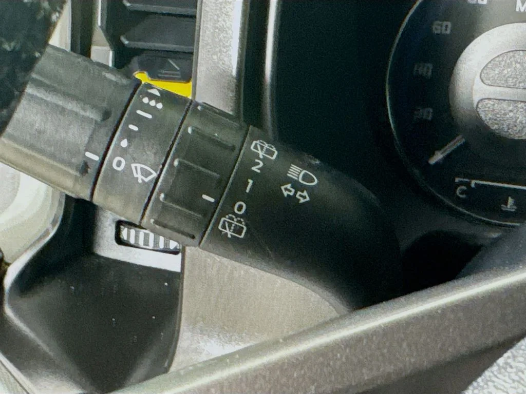 Used 2022 Gray Ford Badlands image 12