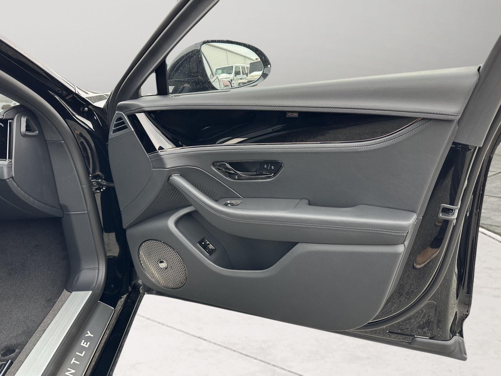 New 2026 BELUGA BENTLEY  image 58