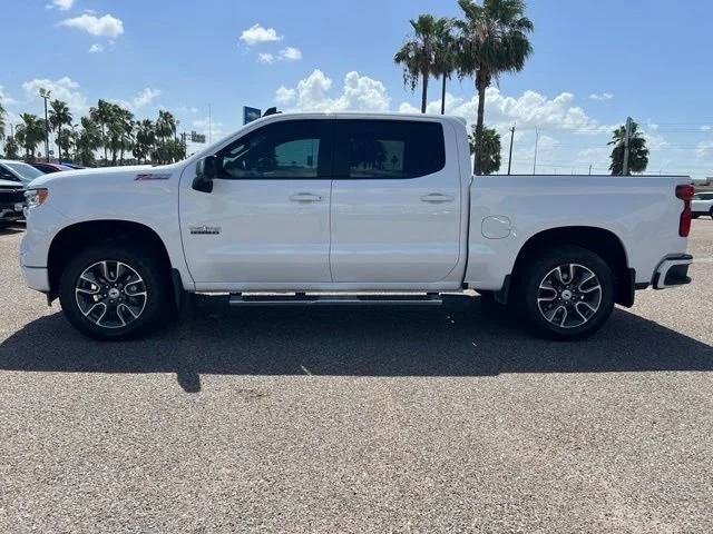 Used 2024 Summit White Chevrolet RST image 4