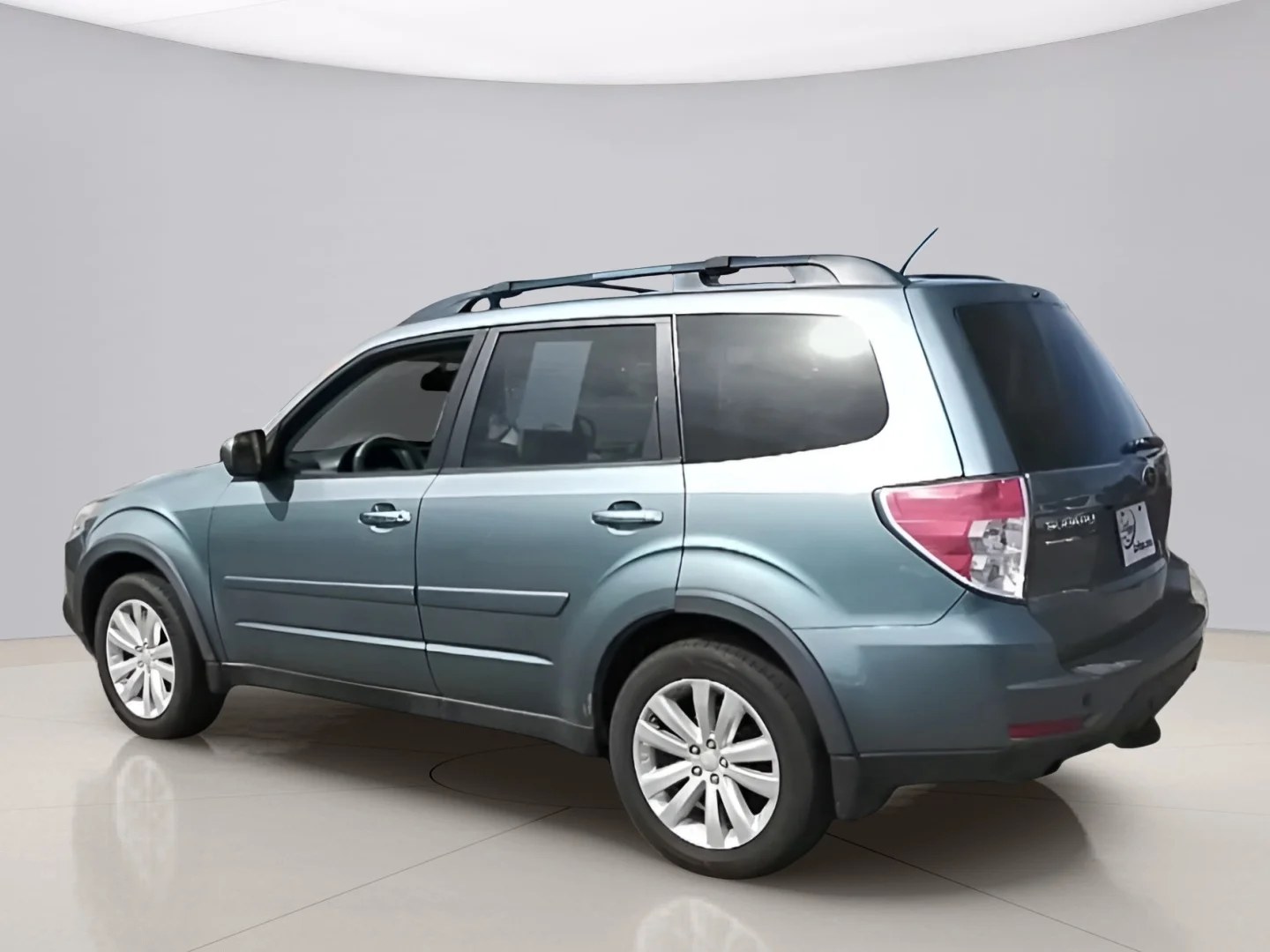 Used 2012 Blue Subaru LIMITED image 7