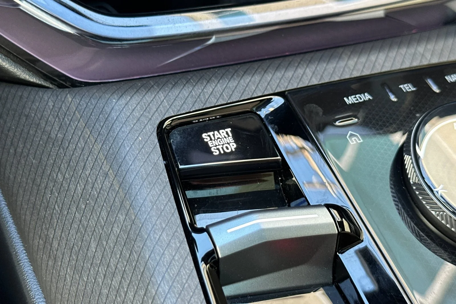 Used 2026 Mineral White Metallic BMW 30 xDrive image 22