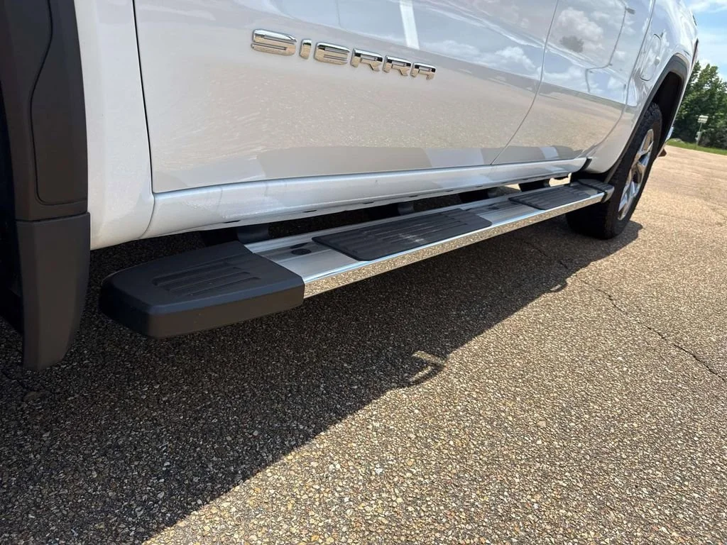 2026 GMC Sierra 1500 SLT - Photo 8