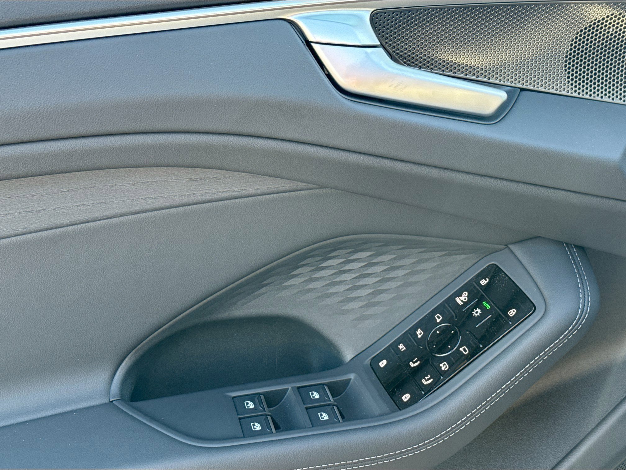 New 2026 Glacier White Metallic Audi Premium Plus image 23