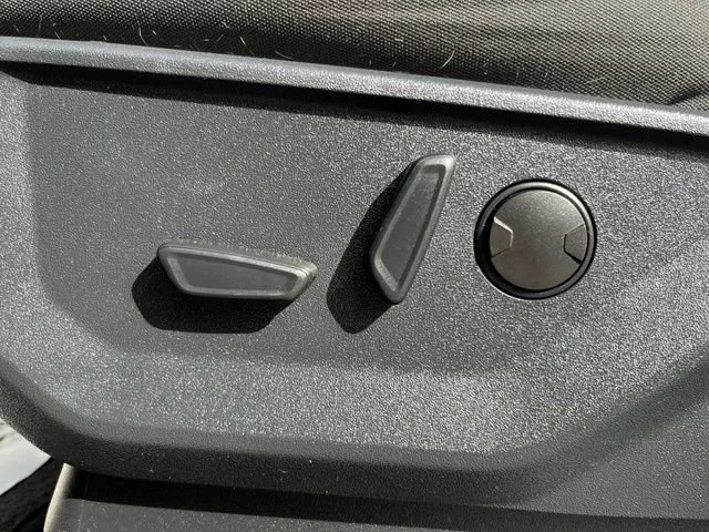 Used 2024 Gray Ford XLT image 15