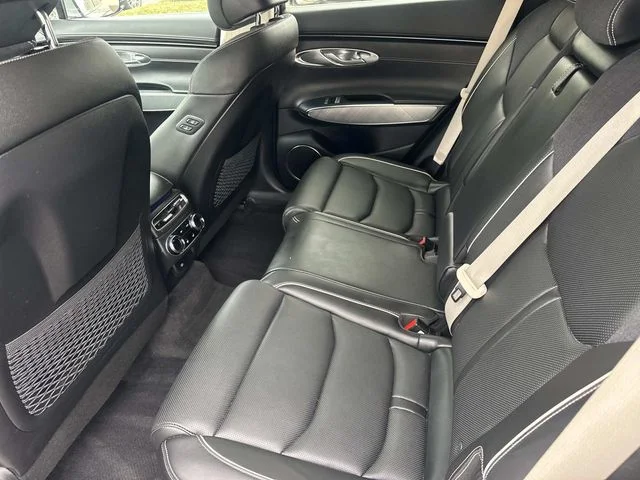 Used 2023 Silver Genesis Advanced image 17