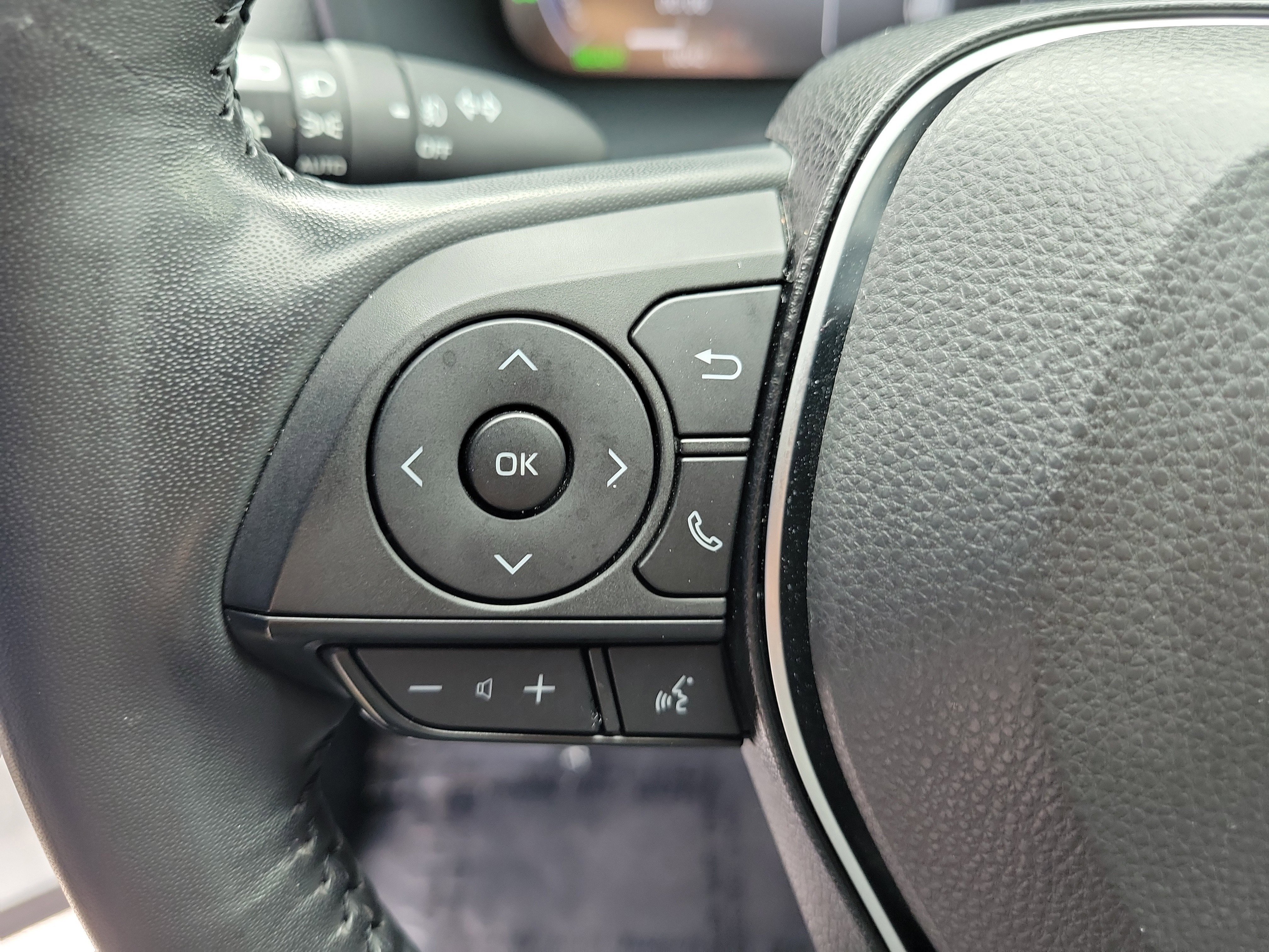 Used 2024 Pearl Toyota Hybrid Limited image 30