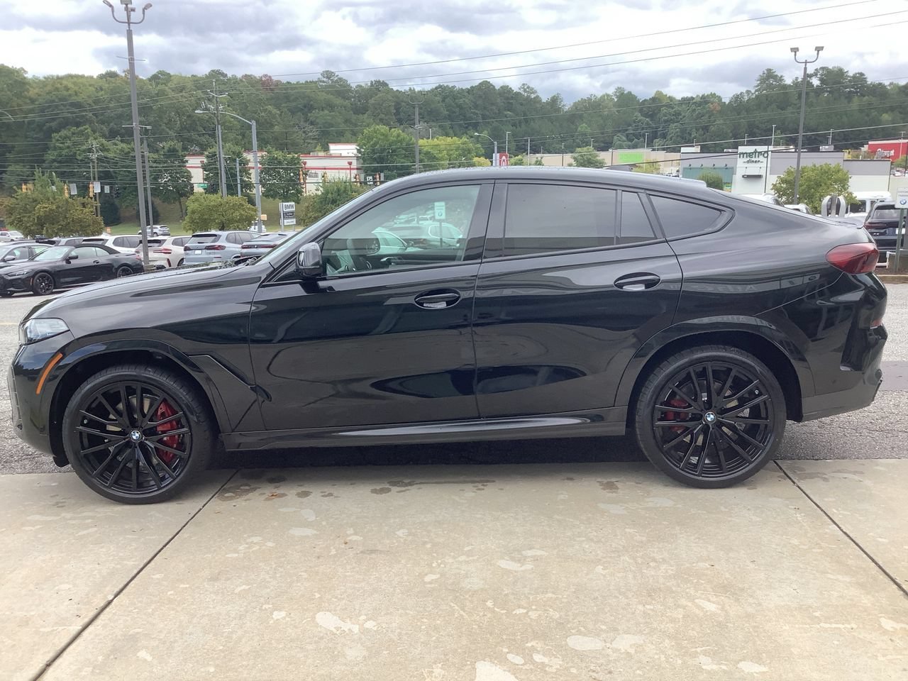 New 2027 Black Sapphire Metallic BMW xDrive40i image 5