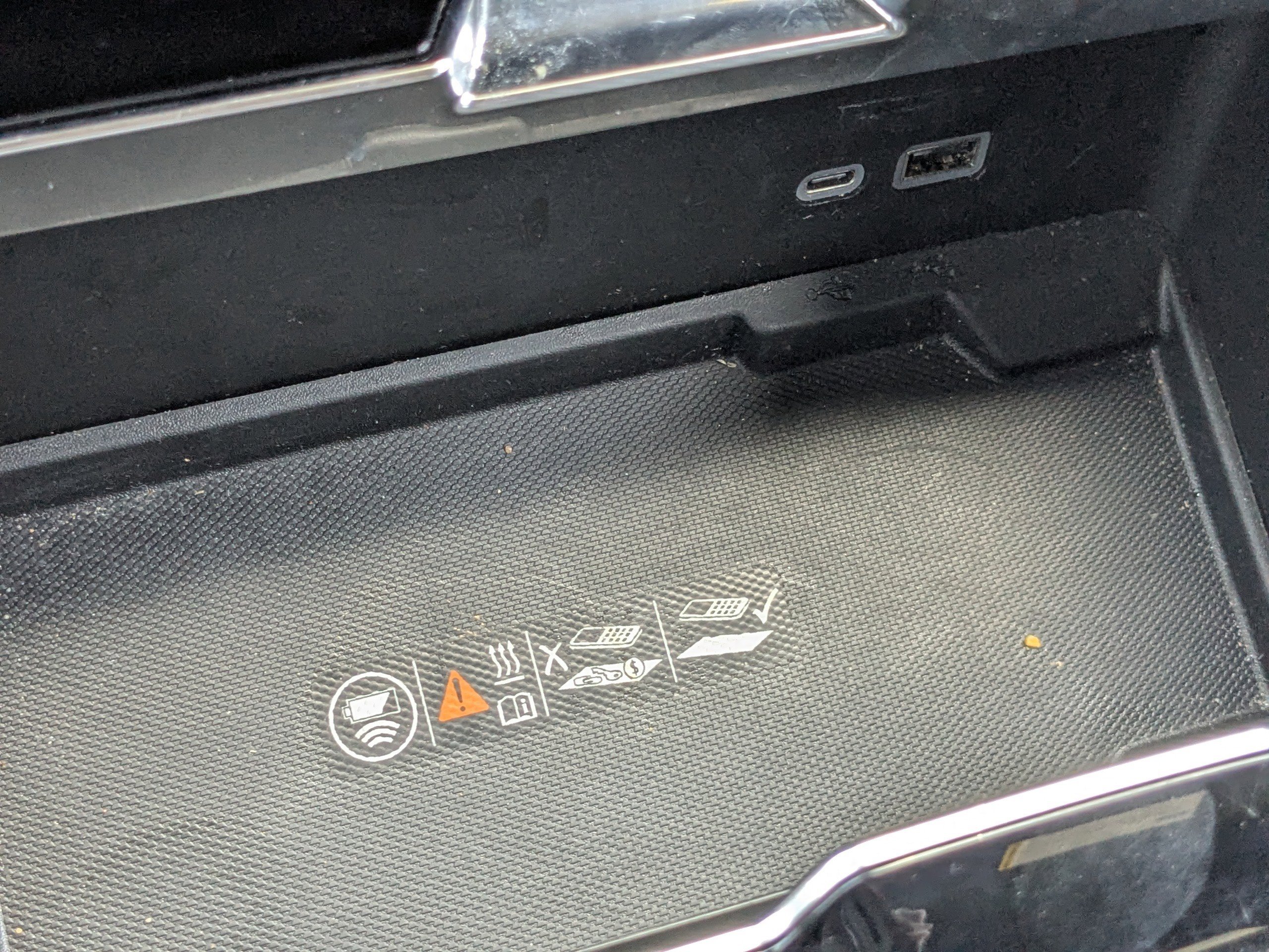 2025 GMC Yukon Denali - Photo 20