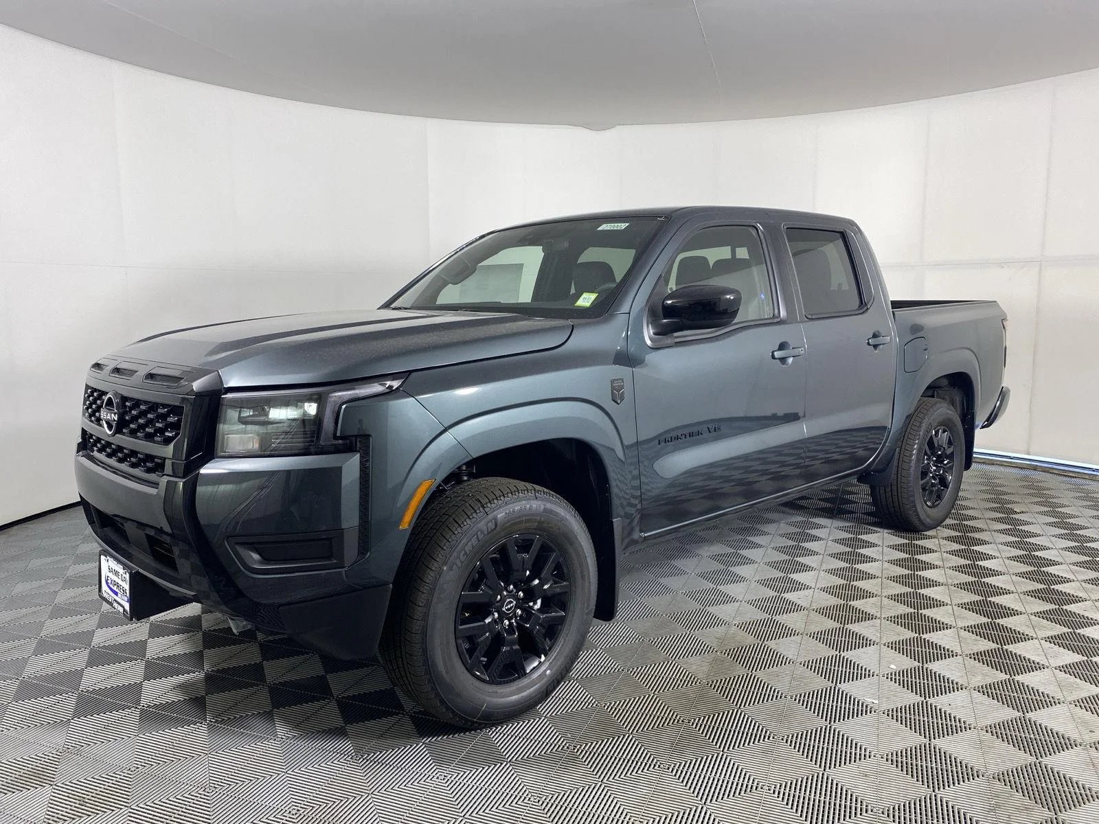 New 2027 Alpine Metallic Nissan Crew Cab SV image 15