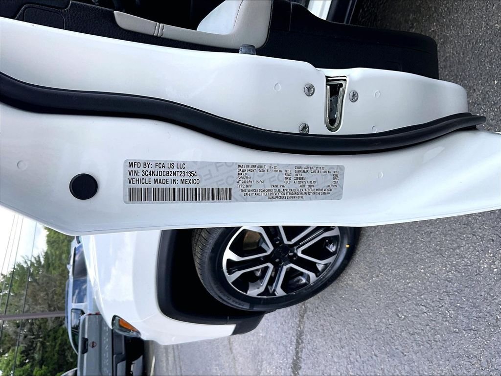 Used 2022 White Jeep Limited image 29