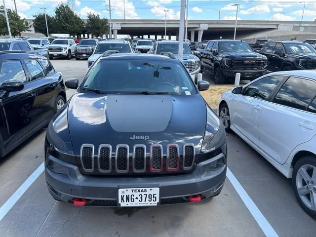 Used 2018 Black Jeep Trailhawk image 3