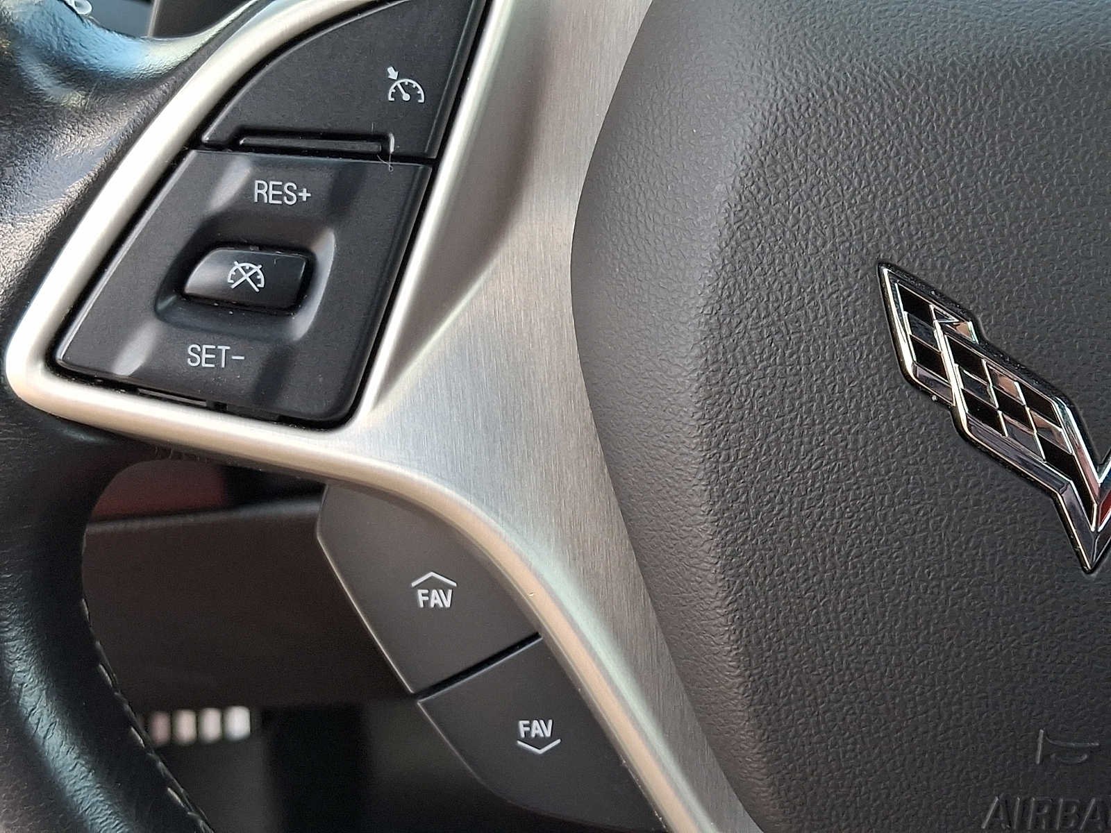 Used 2018 Arctic White Chevrolet 1LT image 19