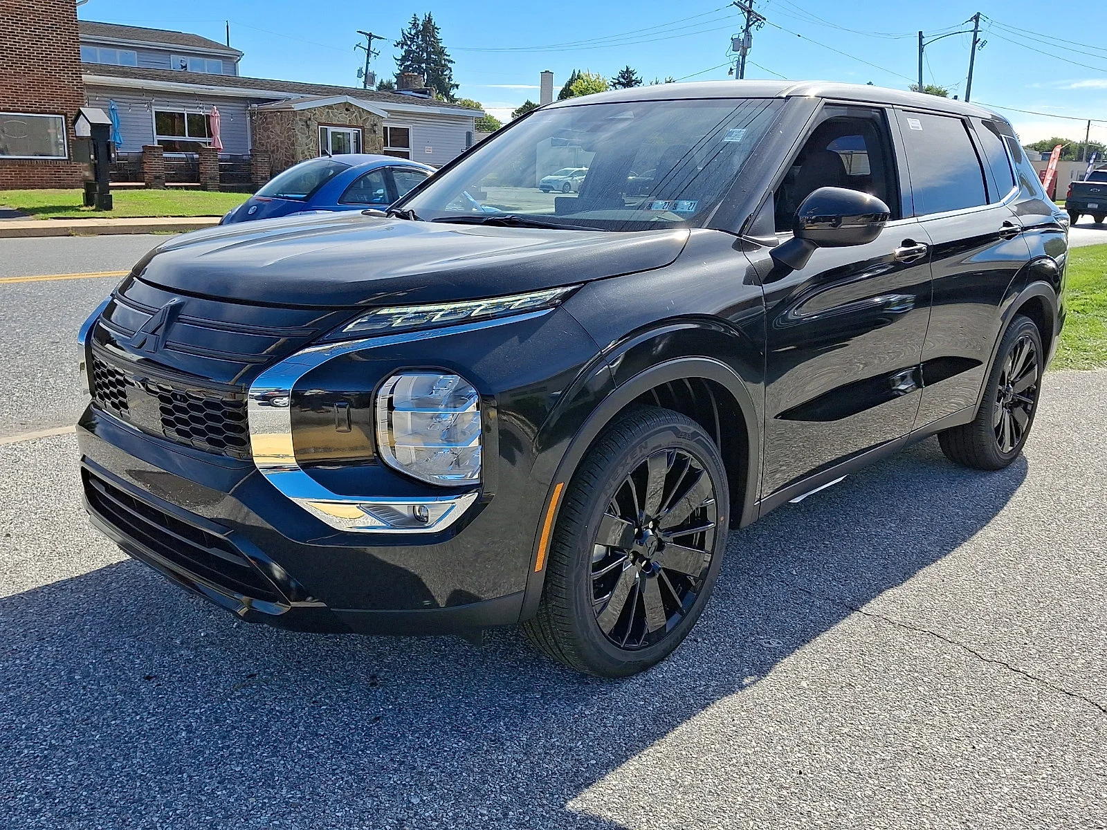 New 2026 Black Mitsubishi LE image 4